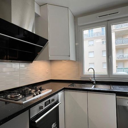 Location 3 Chambres Spacieuses Dans Appartment 2 Mn Rer Bussy Saint Georges Esterno foto