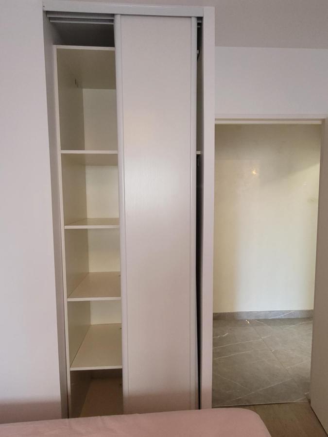 Location 3 Chambres Spacieuses Dans Appartment 2 Mn Rer Bussy Saint Georges Esterno foto