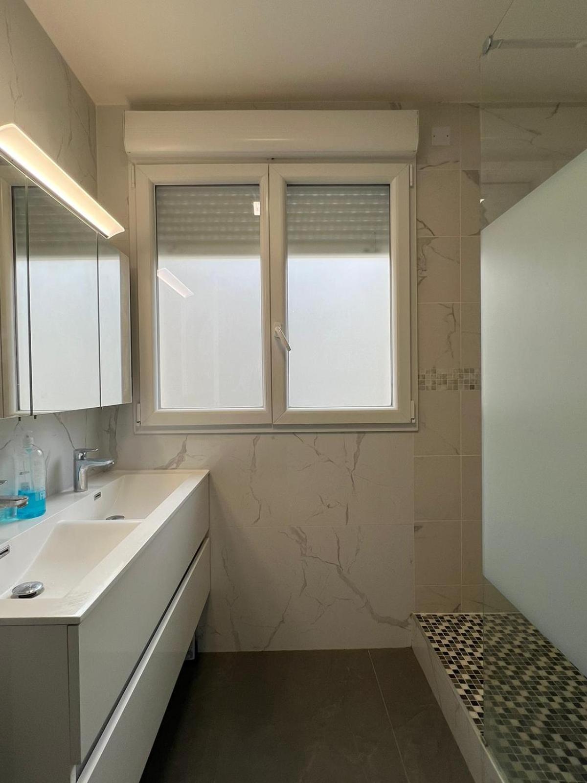 Location 3 Chambres Spacieuses Dans Appartment 2 Mn Rer Bussy Saint Georges Esterno foto